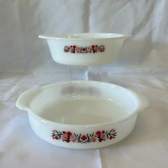 Fire King Primrose Casserole Dishes Bakeware Set of 2 Dishes - Picture 3 of 6